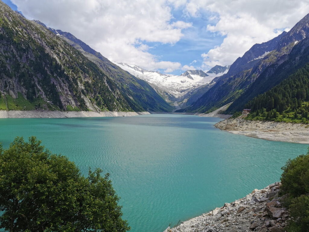 Am Schlegeisspeicher ist der Start der Tour zur Olpererhütte Brücke